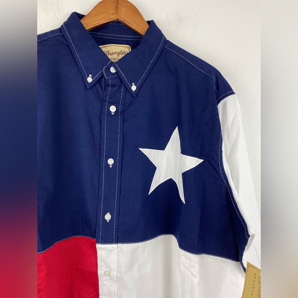 Wrangler size 2XL Men’s Texas Flag Long Sleeve Button Down Western Shirt - Picture 2 of 6
